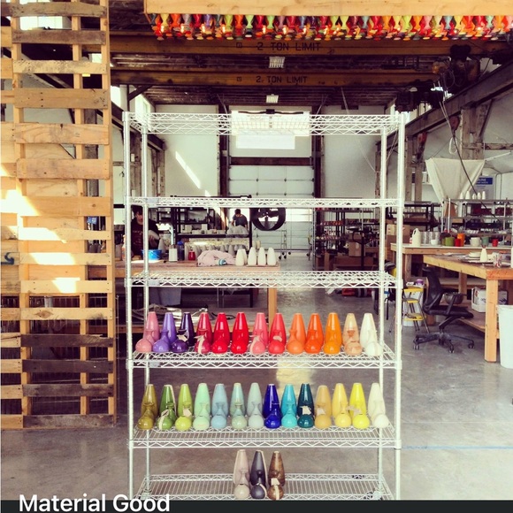 Material Good Little Shirley Vase “BASIL” - Picture 7 of 11